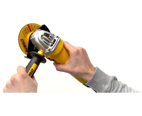  Угловая шлифмашина DeWalt DWE4217 